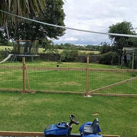 Adventure Retreat 'the Cabanne' No Shower Ferienhaus Dublin